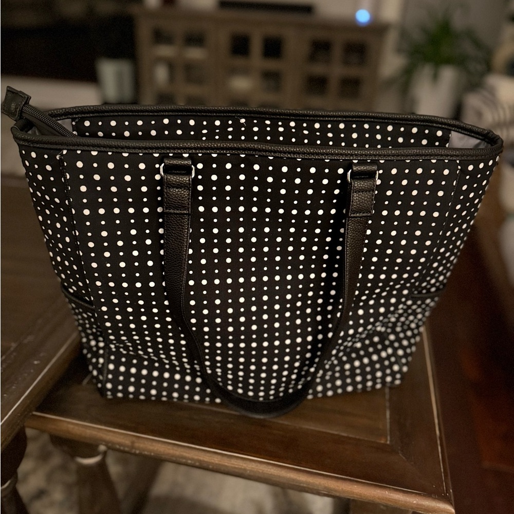 Thirty-One Cindy Tote – Black Dot (NWT, No Monogram)